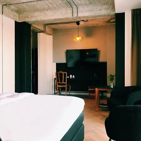 Bed, Bites&Business Hotel Rotterdam-2